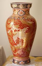 Vase En Porcelaine De Fukagawa Japon 1868 1912 Porcelaines Anciennes Vase En Porcelaine Vase Porcelaine Japonaise