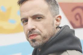 Manuel pedro correia de oliveira marques (setúbal, 9 de maio de 1975) é um ator português. Blitz Manuel Marques