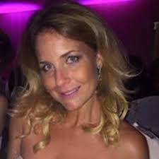 Dara Ackerman's Instagram, Twitter & Facebook