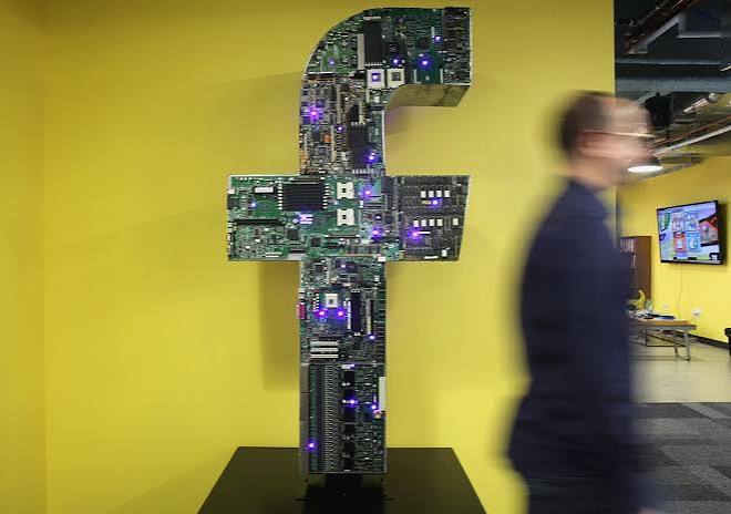Can Facial Clues Help You Locate a Facebook Account Using a Picture?