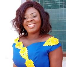 Why are kids more clingy to their mothers than fathers?