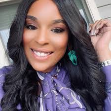 Alicia Lagrange's Instagram, Twitter & Facebook