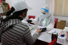 500 Orang Ikuti Rapid Test Dan Swab Test Di Kantor Kecamatan Makasar