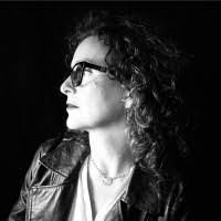 Amanda Stillwagon's Instagram, Twitter & Facebook