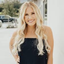 Salon le volume is a luxury salon located near stonebriar country club on legacy drive. Stylists Triple Crown Salon