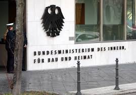 Dorothea banse, deutscher wetterdienst (dwd), offenbach am main typ: Dusseldorf Bundesinnenministerium Verurteilt Randale Im Rheinbad