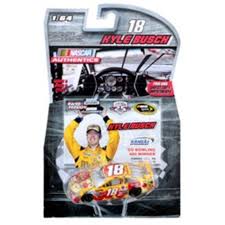 2011 #18 kyle busch doublemint 1/64 nascar diecast loose. Nascar Lionel 1 64 Scale 2016 Kyle Busch 18 Diecast Car Walmart Com Walmart Com