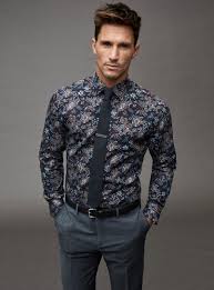 Black And White Floral Dress Shirt Mens Baroque Floral Shirt Semi Tailored Fit Le 31 Simons Christmas Celebration Maisonsimons Suit Floral Shirt Suit Mens Floral Dress Shirts Mens Shirt Dress
