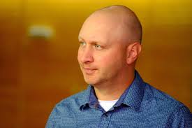 Le procès d'un ex-pompier de Granby accusé d'avoir volé ses collègues est  suspendu