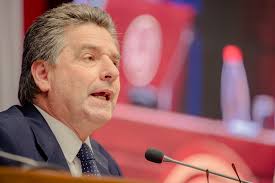 La felicidad del ser humano integral como fin último de la Política de  Estado”