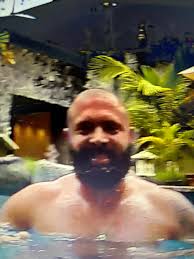 Man shares his throwback( childhood) photos and recent photos. What a  massive growth 😍 The year 2000 camera is very clear 😆 #everyone  #foryoupage #fypeveryone #viralpost2025 #viralreels