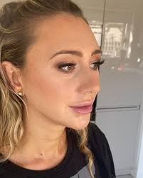 Olivia Almond Makeup Artist