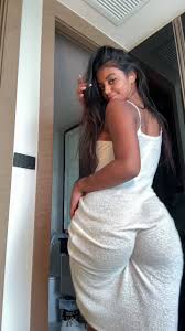 Julieth Diaz - Free nude pics, galleries & more at Babepedia