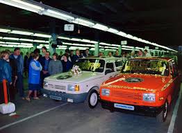 Image result for Champagnergelb 1972 Wartburg