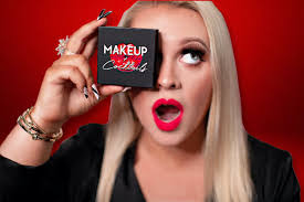 Anna Vickers's Instagram, Twitter & Facebook