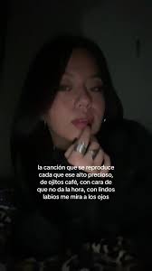 Esta Cancion Un Cafecito Un Chico Alto De Lentes