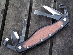 This vintage 1960's schrade old timer 'senior 4' stockman pocket knife has a derlin handle with the second cut pattern carved into it, 3 carbon steel blades (clip, sheepsfoor and spey) and square bolsters. New Flexcut Carvin Jack Carving Knife Sheath Chisel Whitling Folding Whittling Knife Wood Carving Tools Simple Wood Carving