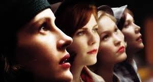 • 1,1 млн просмотров 11 месяцев назад. Mona Lisa Smile Movie Review Through The Lens Of Change Management