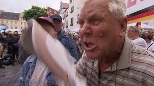 SPIEGEL TV Magazin: Das organisiert tobende Volk