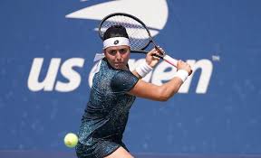 Jabeur has two older brothers, hatem and marwen, and an older sister, yasmine. Ons Jabeur The First Arab Woman To Reach A Grand Slam Quarter Final Kawa