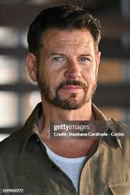 889 Lloyd Owen Photos & High Res Pictures