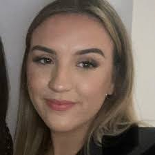 Helen Whatley's Instagram, Twitter & Facebook