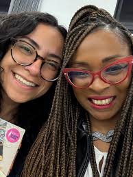 O rio corre sem pedir passaporte. Ontem participei da mesa “Migração e  Representatividade” ao lado da escritora cubana Teresa Cárdenas e do  escritor angolano Moisés Antônio, na Universidade de Caxias do Sul,