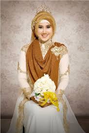 Nah, karena dipisahkan hari atau jam, tentu saja gaun yang dikenakan pun harus berbeda. Muslimbride Syaribride Hijab Khimar Muslimwedding Musluman Elbisesi Gelin Elbisesi Uzun Gelinlikler