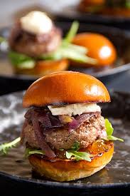 Beef Brie Sliders With Caramelized Onions Fig Jam Sippitysup Recipe In 2020 Mini Burgers Mini Burgers Sliders Caramelized Onions