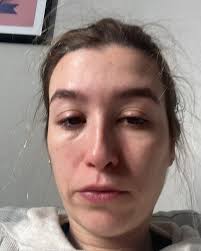 TU AMIGA LA MENOS DRAMÁTICA 🪆🌊🤧 Como ya sabéis, porque soy una persona  muy pesada y todo lo cuento, llevo enferma varios días. Mirando mi carrete  me he dado cuenta de la