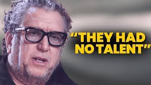 Courtney Neil's Instagram, Twitter & Facebook