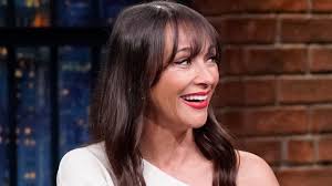 Watch Late Night with Seth Meyers Season 11, Episode 116: Rashida Jones;  Antony Starr; Julia Phillips