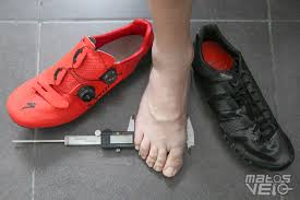 La chaussure de foot montante pour enfant : Les Chaussures Cyclistes Sont Elles Trop Etroites Matos Velo Actualites Velo De Route Et Tests De Materiel Cyclisme