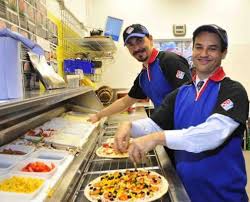 Bestel je pizza via domino's en volg je bestelling tot bezorging van je pizza aan huis. Public Relations For Domino S Pizza Globalcom Pr Network