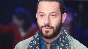 عبود العمري، اليوتيوبر وصانع المجتوى الكوميدي الشاب، أحدث رحيله اليوم صدمة كبيرة على مواقع التواصل، بعد وفاته في حادث سير وعن عمر يناهز 23 عاماً، ونعاه عدد من المشاهير على. Cbfafxrqzmujpm