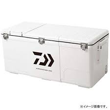 氷も溶けない圧倒的な保冷力 釣り具メーカー ダイワ のクーラーボックスがスペック高過ぎ camp hack キャンプハック クーラーボックス クーラー 釣り具