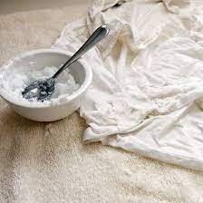 Como Eliminar Manchas De Sudor De La Ropa Blanca Remove Sweat Stains Cleaning Recipes Sweat Stains