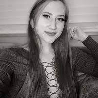 Regina Burdette's Instagram, Twitter & Facebook