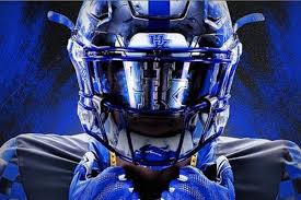 The wildcats play their home games at kroger field in lexington, kentucky and are led by. Uk Football Torrance Davis Won T Sign With Uk In Early Signing Period A Sea Of Blue