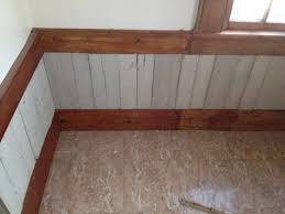 Click here to go to 1760 millwork 3/4 x 2 soft maple chair rail mouldings detail page 21 variations available 1760 millwork 3/4 x 2 soft maple chair rail mouldings. Remodelaholic 65 Pallet Decor Ideas