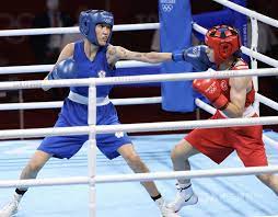 The boxer was floored by a punishing left jab. I9mkzussaxxrxm