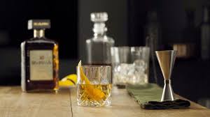 Close your eyes and kiss the glass. Godfather Disaronno