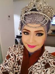 Profil Iyeth Bustami