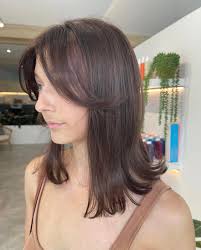 Anyone need a colour model! I'm very bored of this grown out hair open to  suggestions. Scalp bleach to create a universal fun colour Or a balayage  lightening the ends. Just something