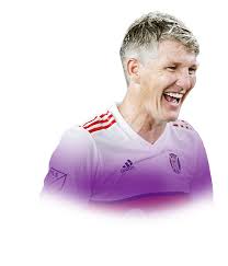 Dokumentationen über bekannte persönlichkeiten stehen aktuell hoch im kurs, denn so wurde erst. Bastian Schweinsteiger Fifa 21 91 Prime Icon Rating And Price Futbin