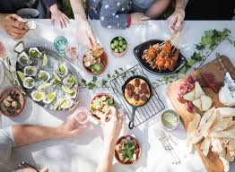 Whip up a delicious lunch in minutes! 5 Team Lunch Ideas To Boost Employee Engagement