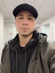 Trying Speedo Vanquisher goggles for swimming