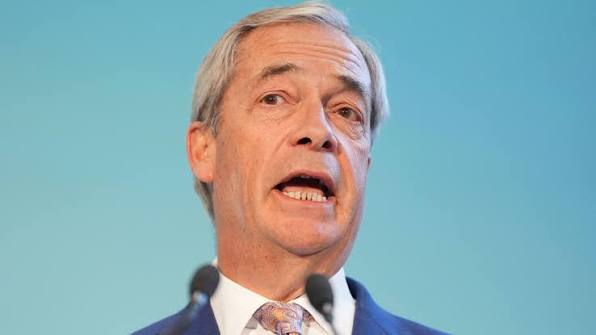 Keir Starmer calls Nigel Farage 'spineless' over handling of racism claims