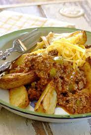 Sloppy Joes With Crispy Garlic Potato Wedges Quick Dinner Dishes Recipes Dinner Dishes