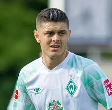 Check out his latest detailed stats including goals, assists, strengths & weaknesses and match ratings. Bvb Jadon Sancho Zum Spielen Zu Krank Zum Feiern Nicht Welt